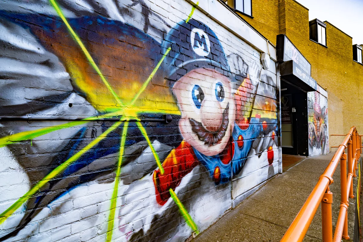 Mario mural outside