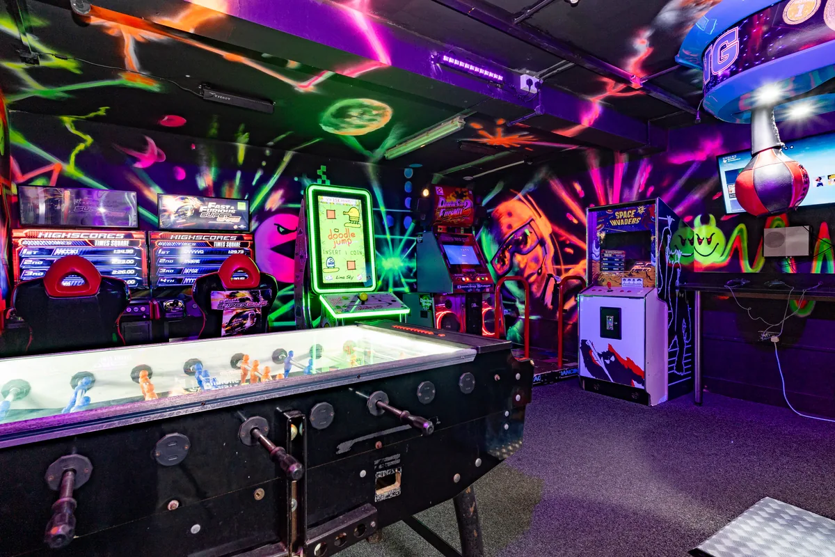 Free-play arcade